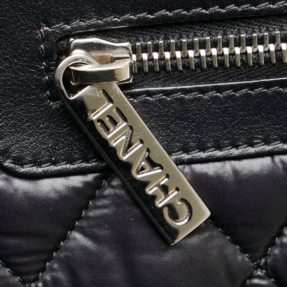 CHANEL Black Leather Logo Tote Bag - Picture 9 of 15